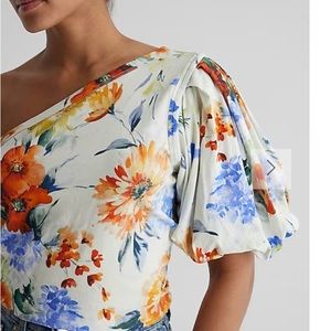Express Floral Skimming One Shoulder Puff Sleeve Tee M